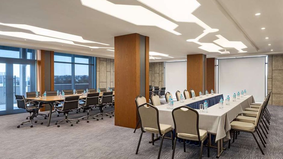 Wyndham Garden Baku Meeting