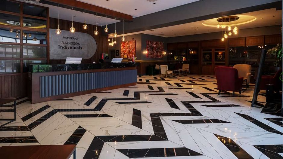 Nova Vista Deluxe & Stes, Radisson Indiv Lobby
