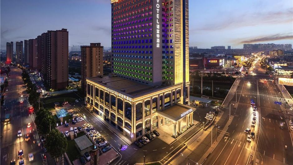 Novotel Jinan North Down Town Exterior