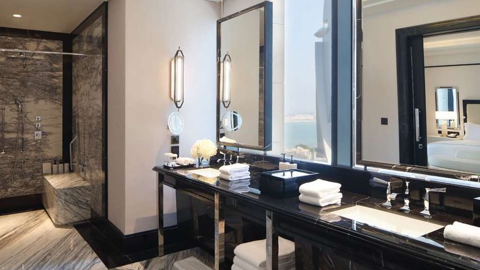 Pullman Doha West Bay Room