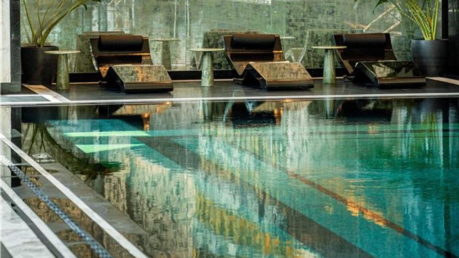 Pullman Doha West Bay Pool