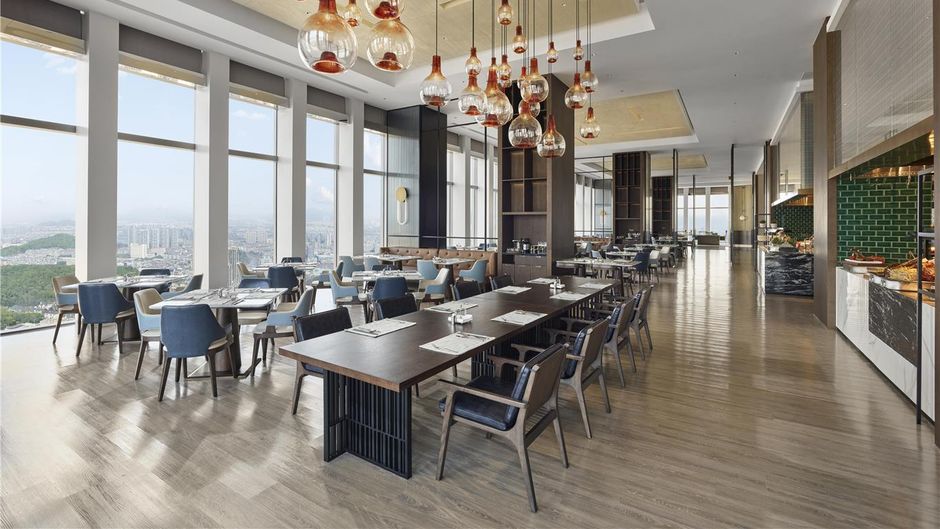Hilton Zhuji Restaurant