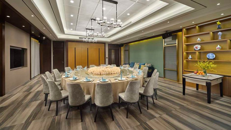 DoubleTree by Hilton Anshan Restaurant