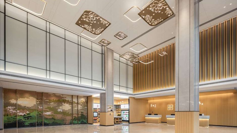 Hilton Garden Inn CGO Huaiyang Lobby