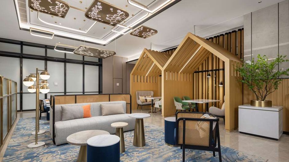 Hilton Garden Inn CGO Huaiyang Lobby