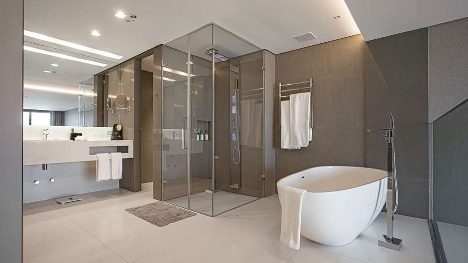 Suryaa Hotel Pinhais, Curio Collection Room