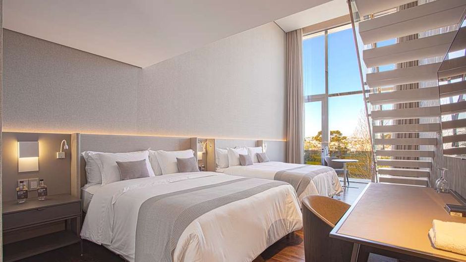 Suryaa Hotel Pinhais, Curio Collection Room