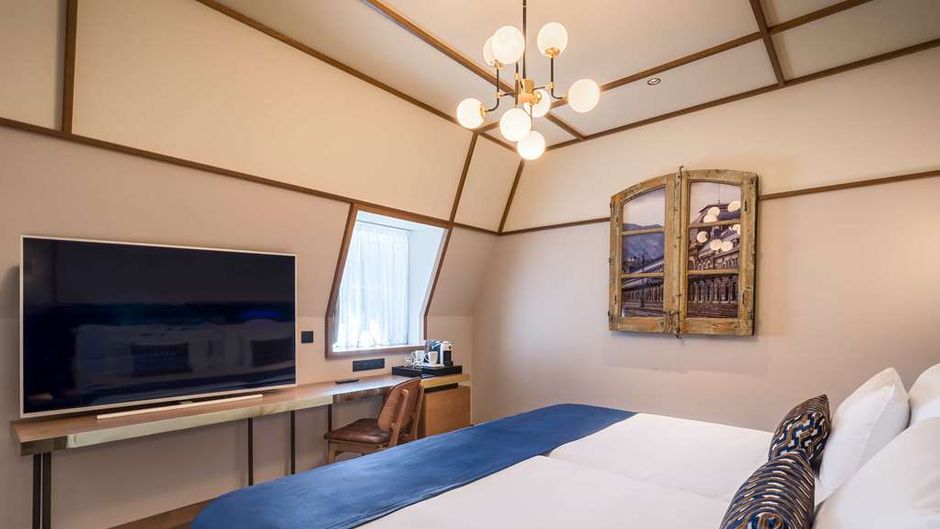 Canfranc Estacion,a Royal Hideaway Hotel Room