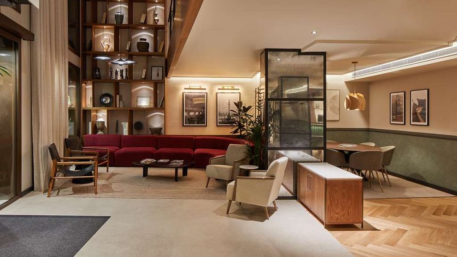 Via Sants Hotel, Tapestry Collection Lobby