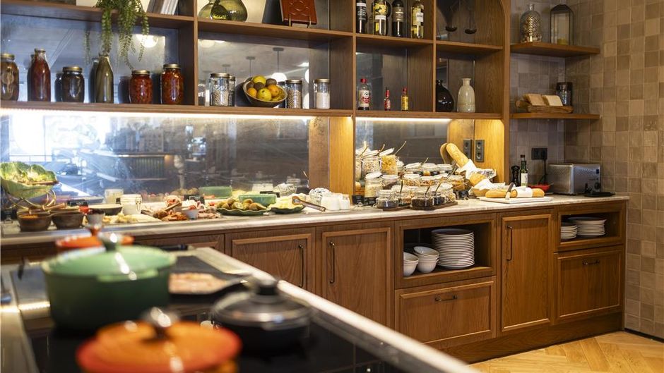 Via Sants Hotel, Tapestry Collection Restaurant