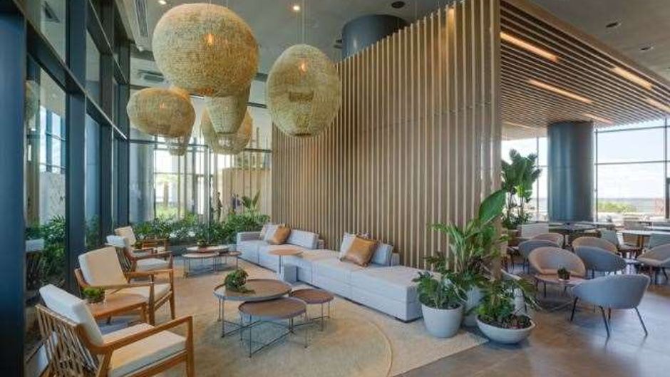 DoubleTree by Hilton Porto Alegre Lobby