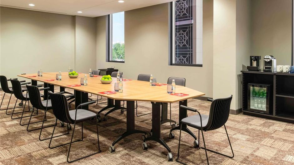 Ibis Doha Meeting