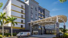 DoubleTree by Hilton Bradenton Airport