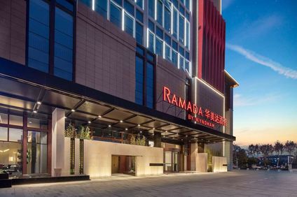 Ramada By Wyndham Xiangyang