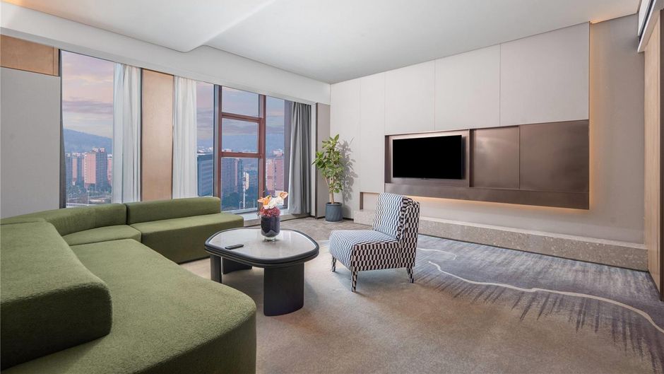 Ramada By Wyndham Xiangyang Room