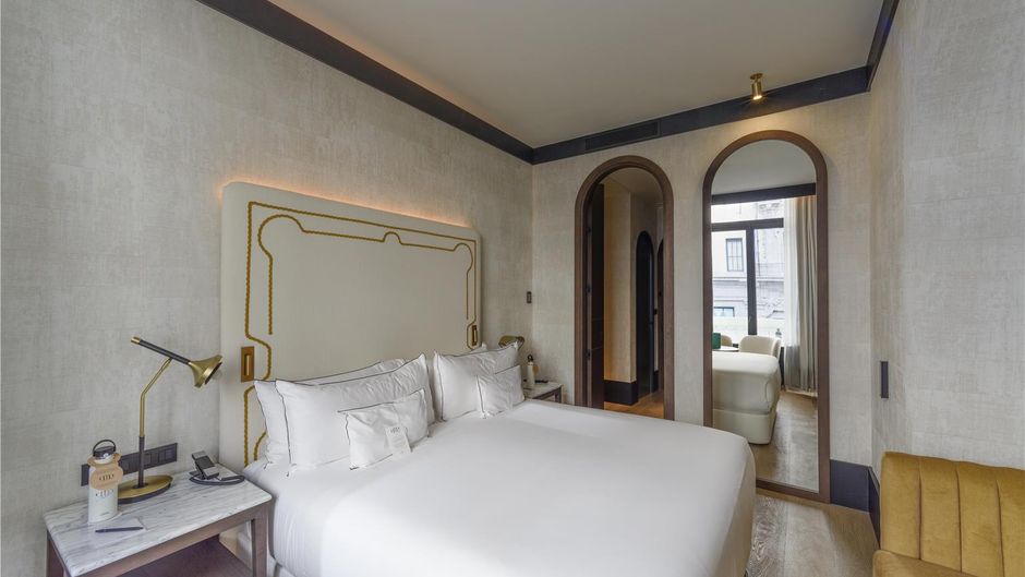 Hotel Montera Madrid, Curio Collection Room
