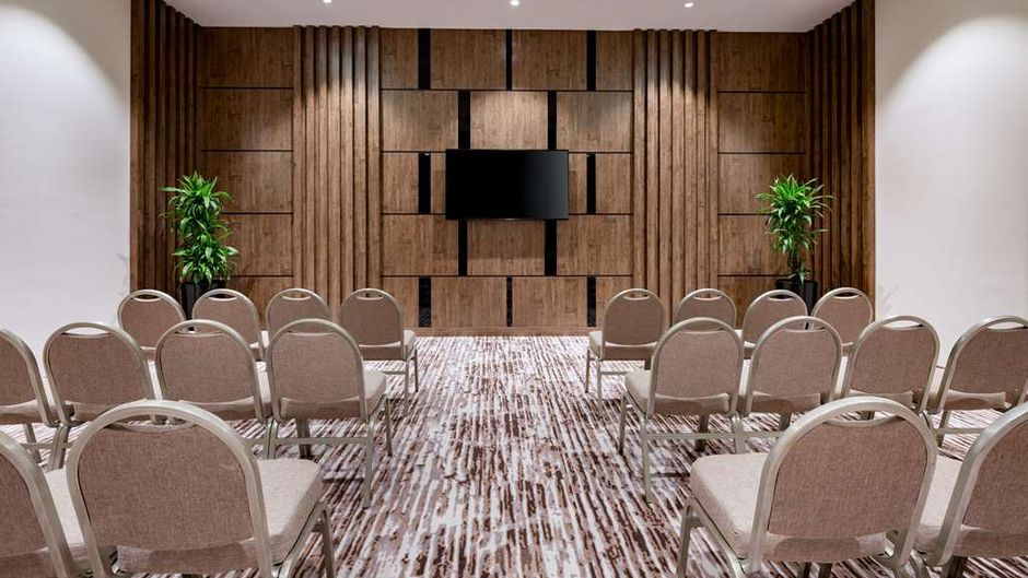 Hilton Garden Inn Samarkand Meeting