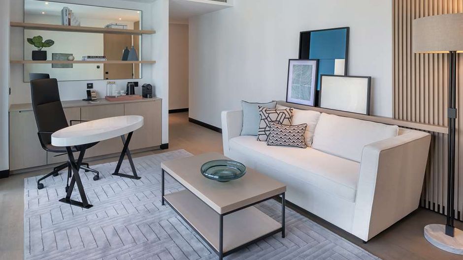 Marina View Hotel Suite