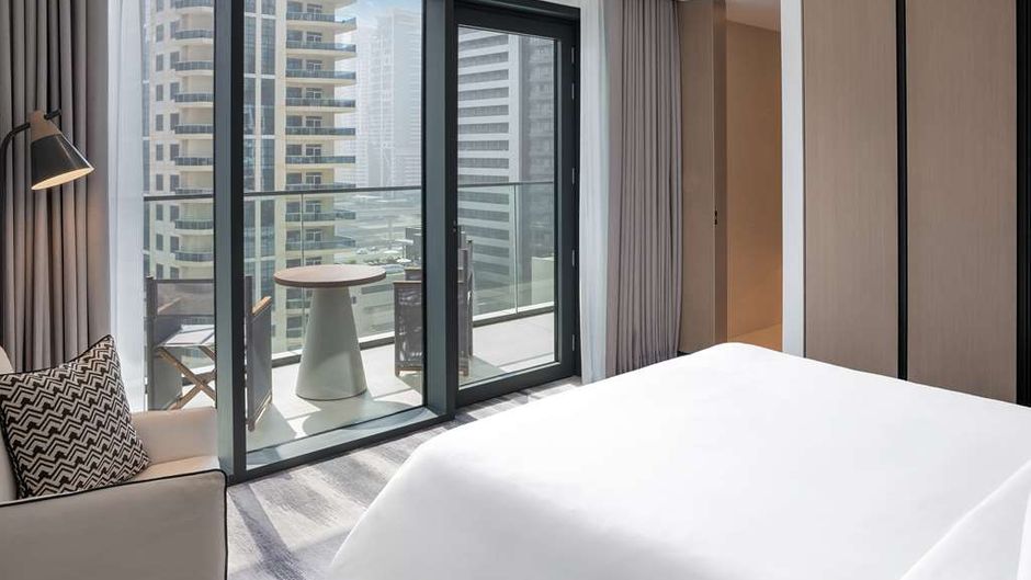 Marina View Hotel Suite