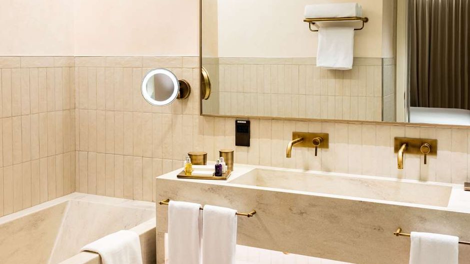 Erth Aub Dhabi Room