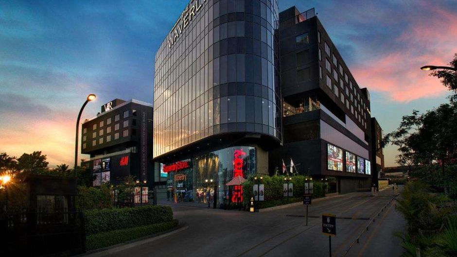 The Waverly - Hotel & Residences Exterior