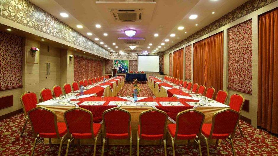 Royal Court Meeting