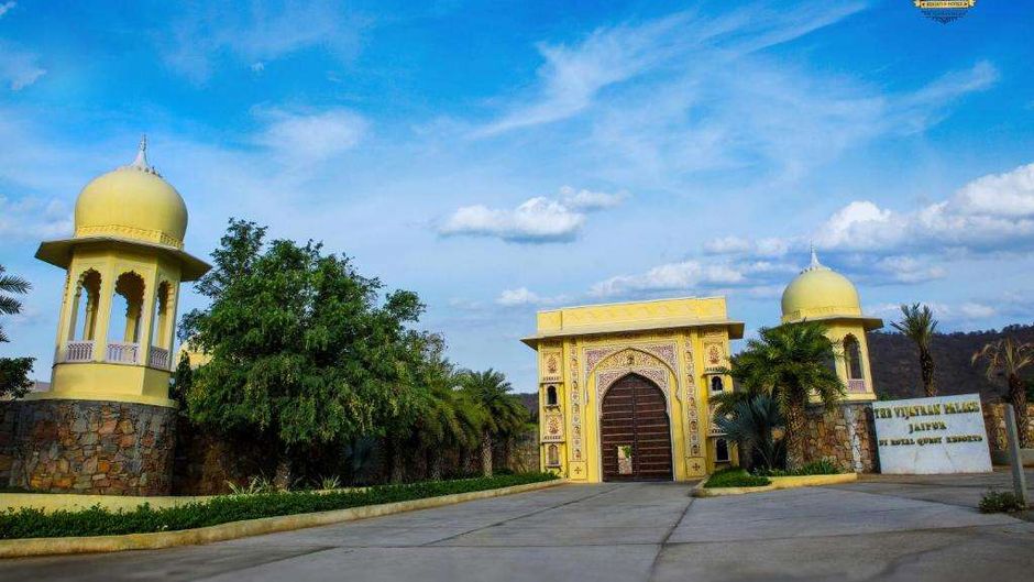Royal Quest Resorts Exterior