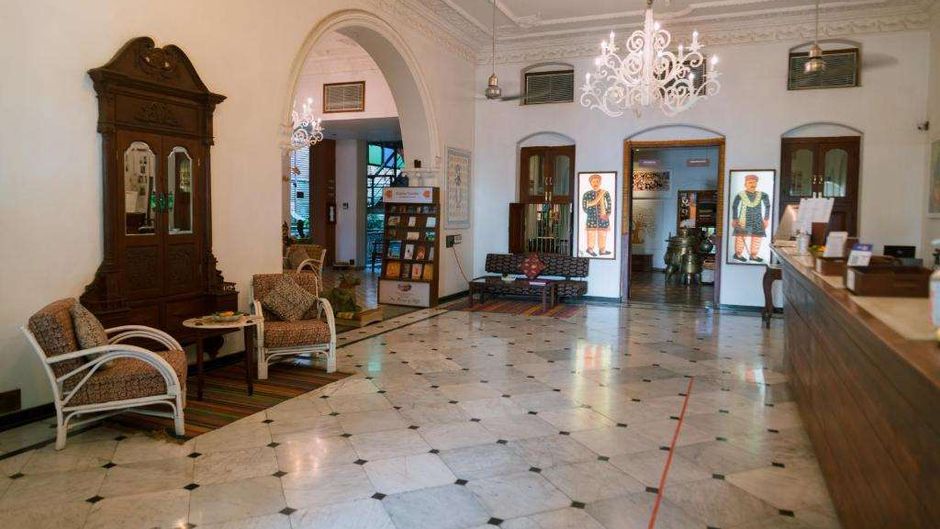 The House of MG Lobby
