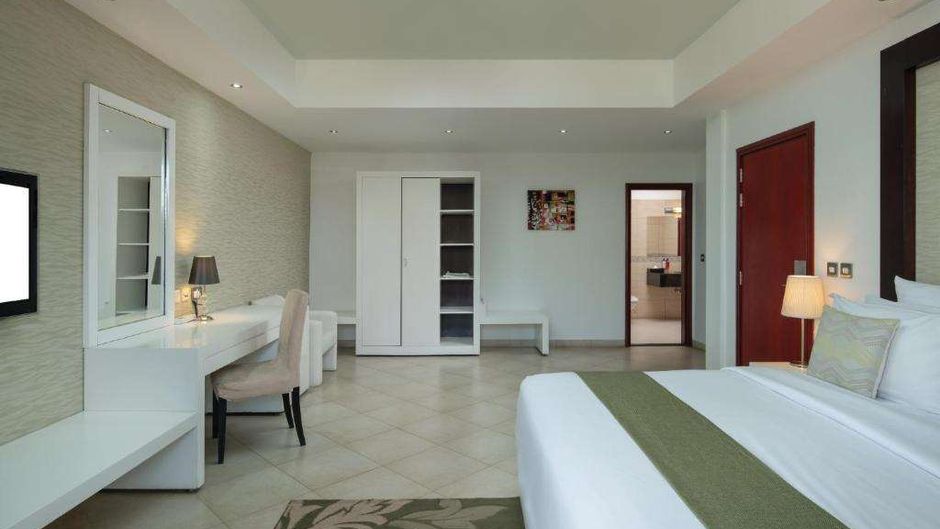 Peninsula Hotel Room