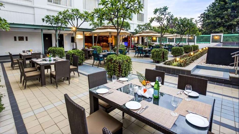 Hotel Radha Regent Bangalore Restaurant