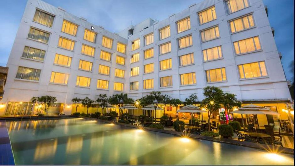 Hotel Radha Regent Bangalore Exterior