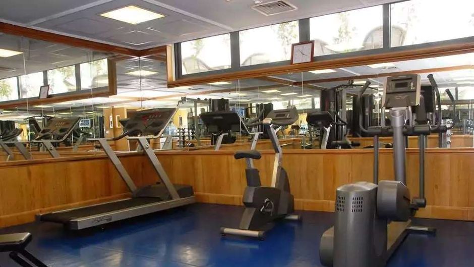 Moscow Hotel Dubai Health