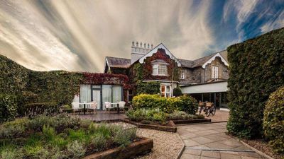 Newpark Hotel