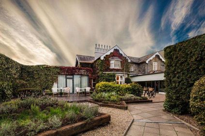 Newpark Hotel