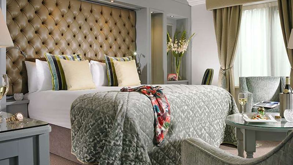 Newpark Hotel Room