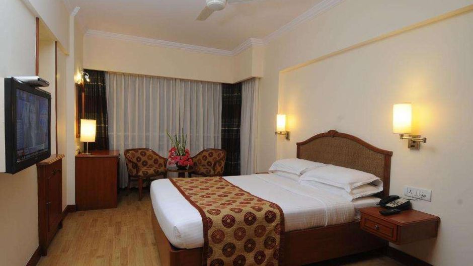 Fariyas Hotel Mumbai Room