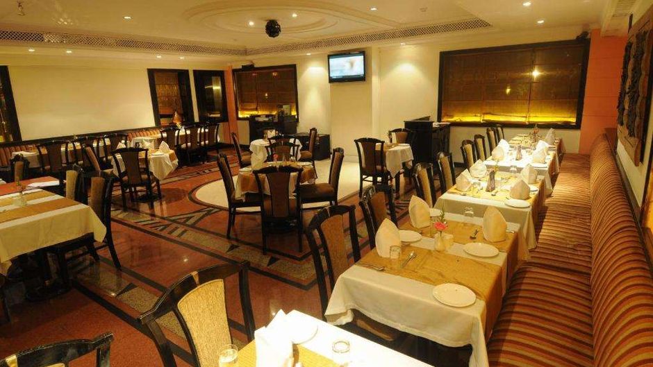 Fariyas Hotel Mumbai Restaurant