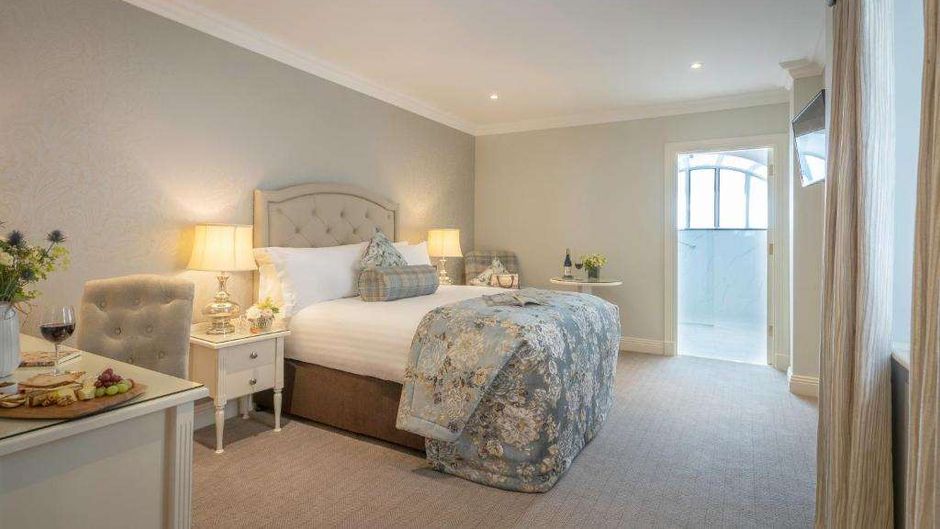 Old Ground Hotel Suite