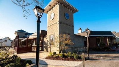 Treacys West County Hotel