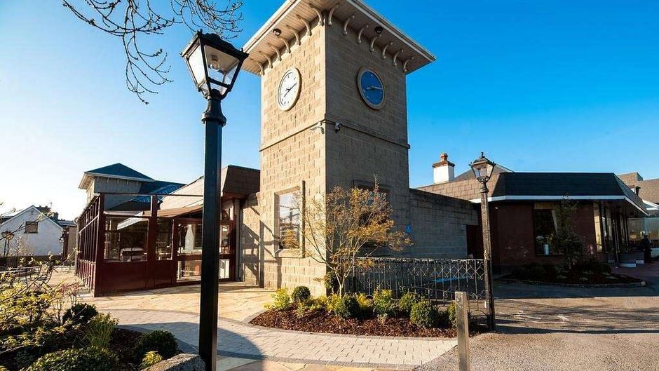 Treacys West County Hotel Exterior
