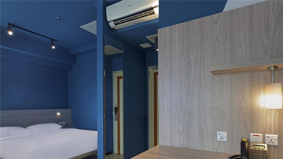 Ibis Budget Phnom Penh Riverside Room
