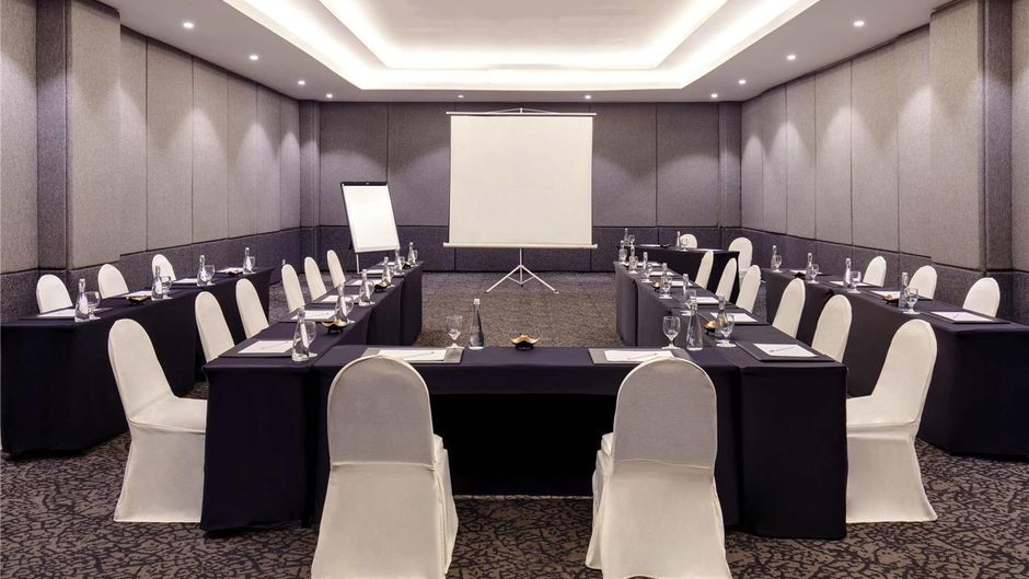 Grand Mercure Solo Baru Meeting
