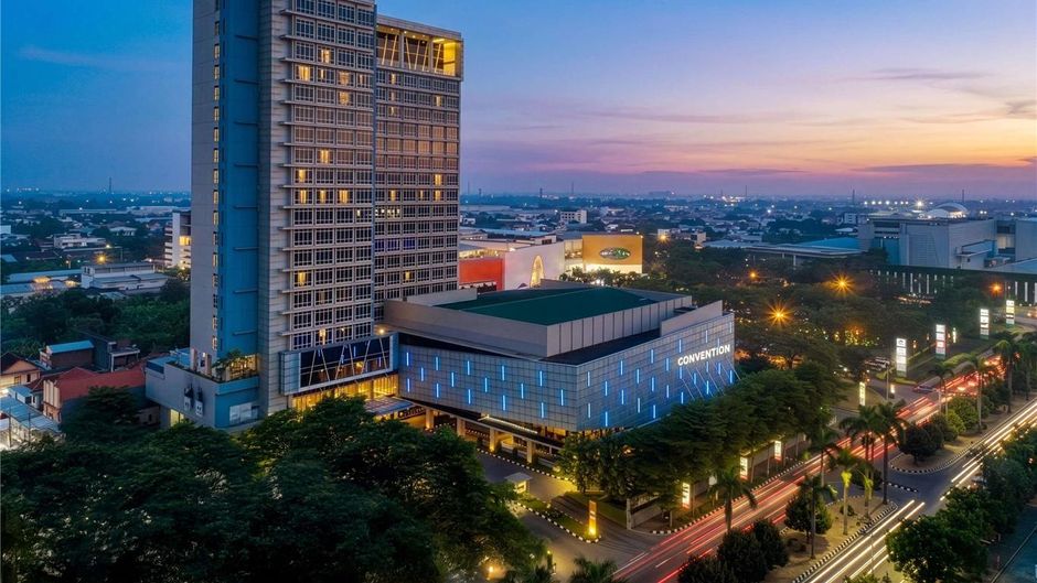 Grand Mercure Solo Baru Exterior