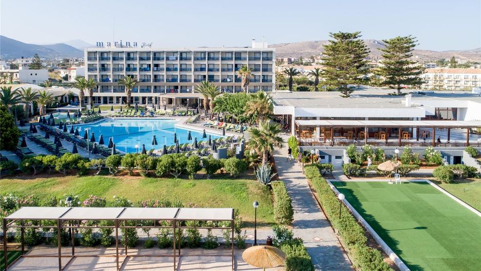 Marina Hotel Exterior