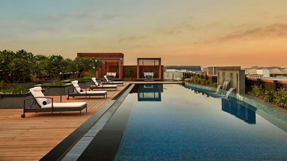 DoubleTree by Hilton BengaluruWhitefield Pool