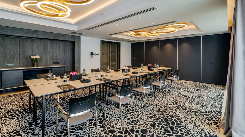 Kwetu Nairobi-Curio Collection by Hilton Meeting
