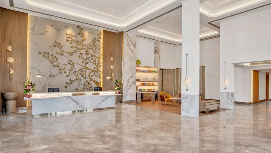 Hilton Garden Inn Jabalpur Lobby