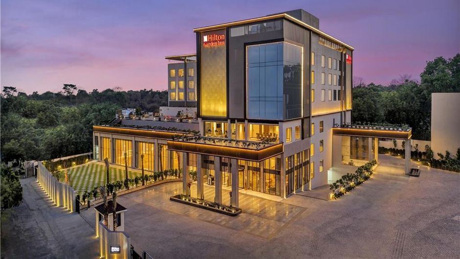 Hilton Garden Inn Jabalpur Exterior