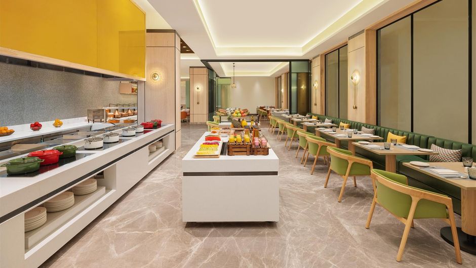 Hilton Garden Inn Surat City Centre Restaurant