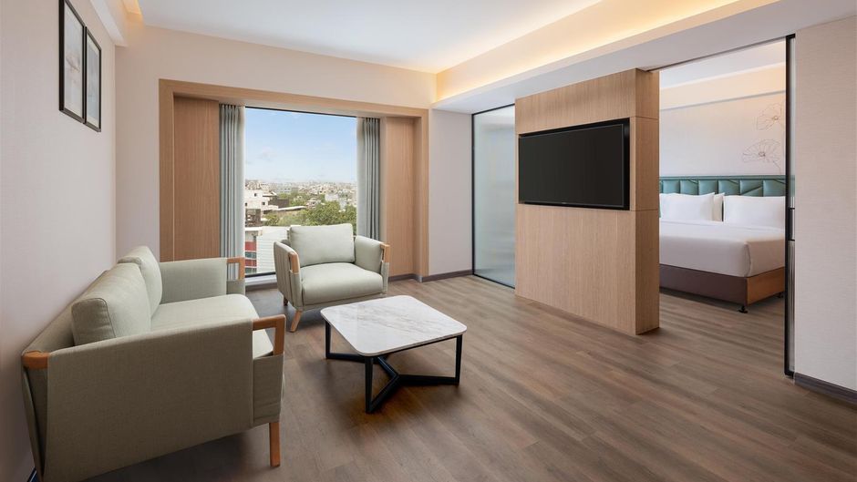 Hilton Garden Inn Surat City Centre Room